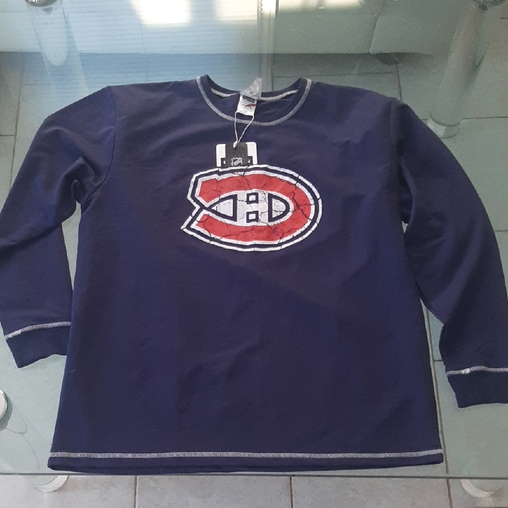 NWT🏒NHL MONTRÉAL CANADIENS Navy LongSleeve with Distressed Backwards Logo Sz L